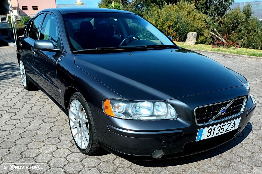 Volvo S60 2.4 D5 - 1