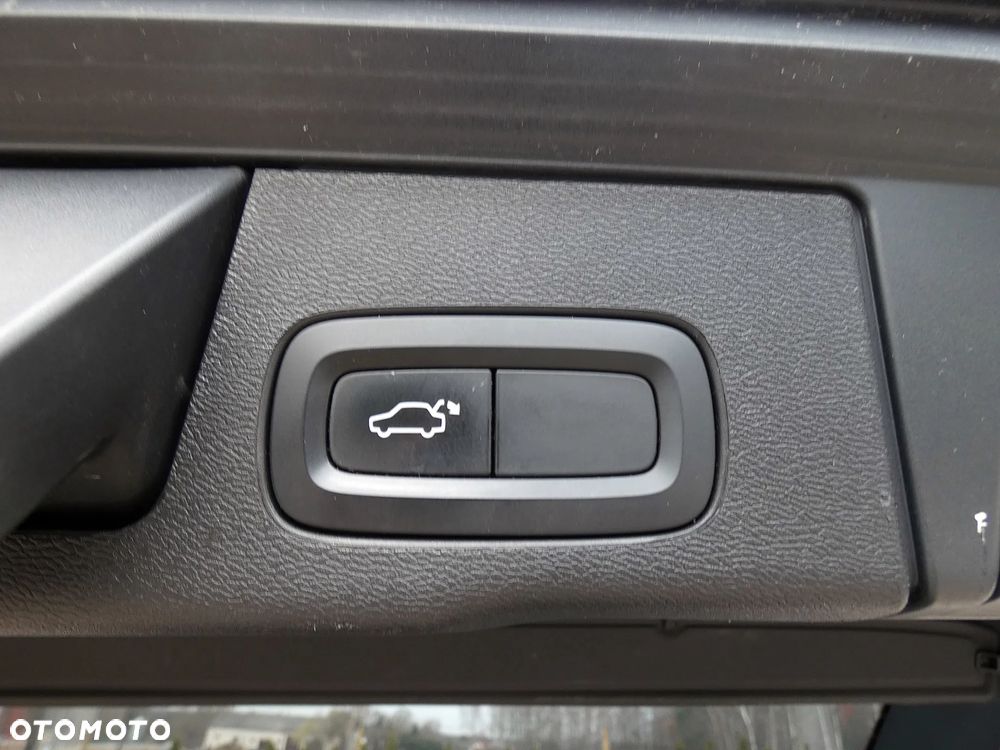 Volvo XC 60 D4 AWD Inscription - 17