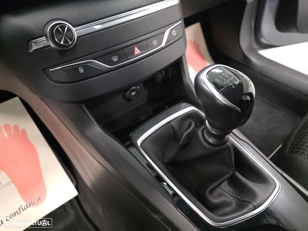 Peugeot 308 SW 1.5 BlueHDi Style - 61