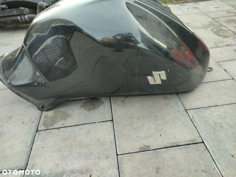 Bak, zbiornik paliwa Suzuki SV650 - 1