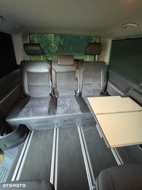 Volkswagen Multivan - 18