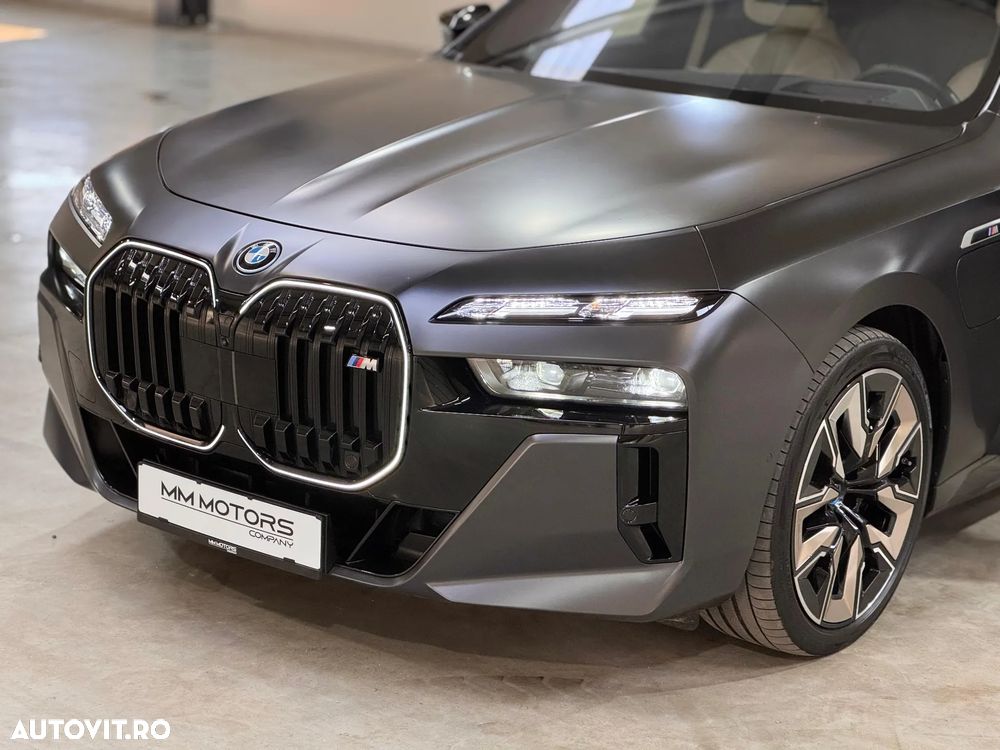 BMW M7 M760e xDrive AT PHEV - 17