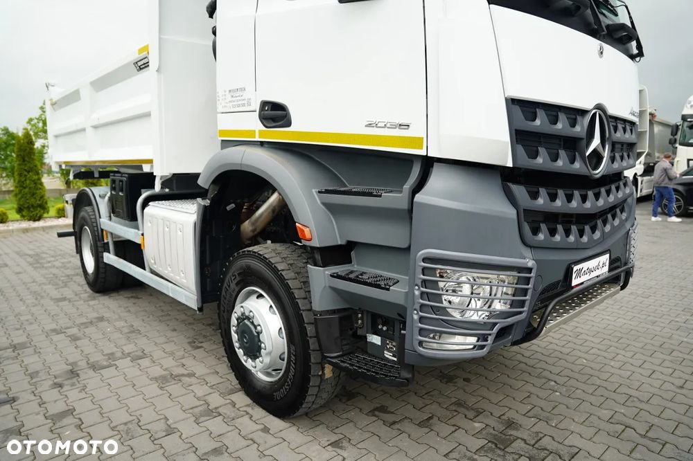 Mercedes-Benz AROCS 2038 / 4x4 / WYWROTKA 2 STRONNA / HYDROBURTA / AUTOMAT / - 19