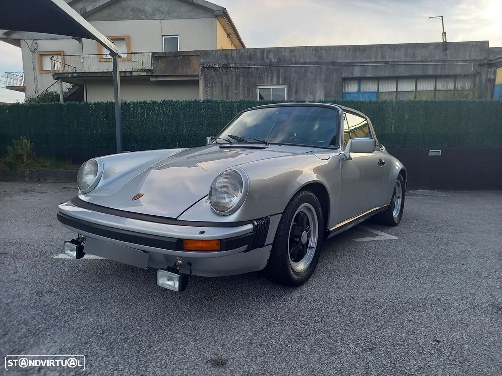 Porsche 911 Série F - 5