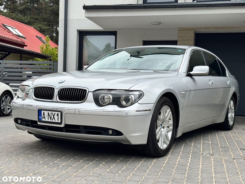 BMW Seria 7 745Li - 1