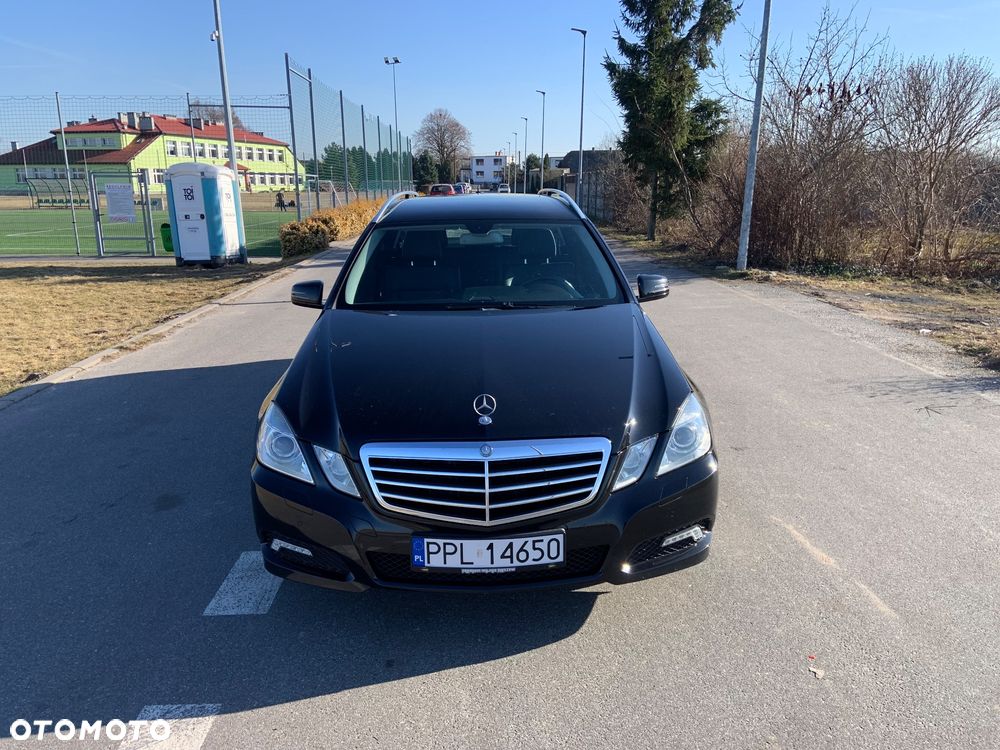 Mercedes-Benz Klasa E 200 CGI BlueEffICIENCY - 11