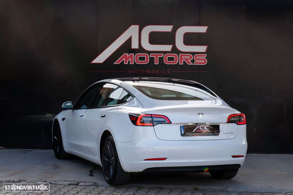 Tesla Model 3 - 42