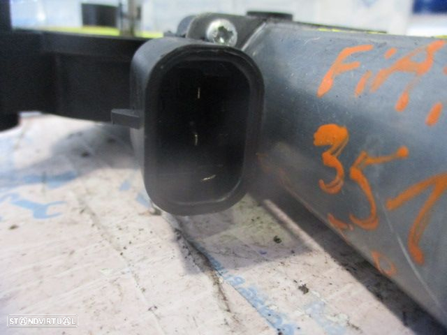 Motor Elevador Vidro 51895384 FIAT GRANDE PUNTO 2015 1.3JTD 84CV 5P PRETO F DRT - 6