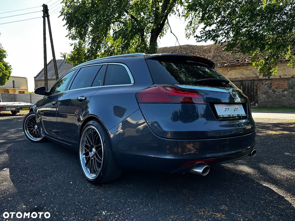 Opel Insignia 2.0 Turbo 4x4 Cosmo - 10