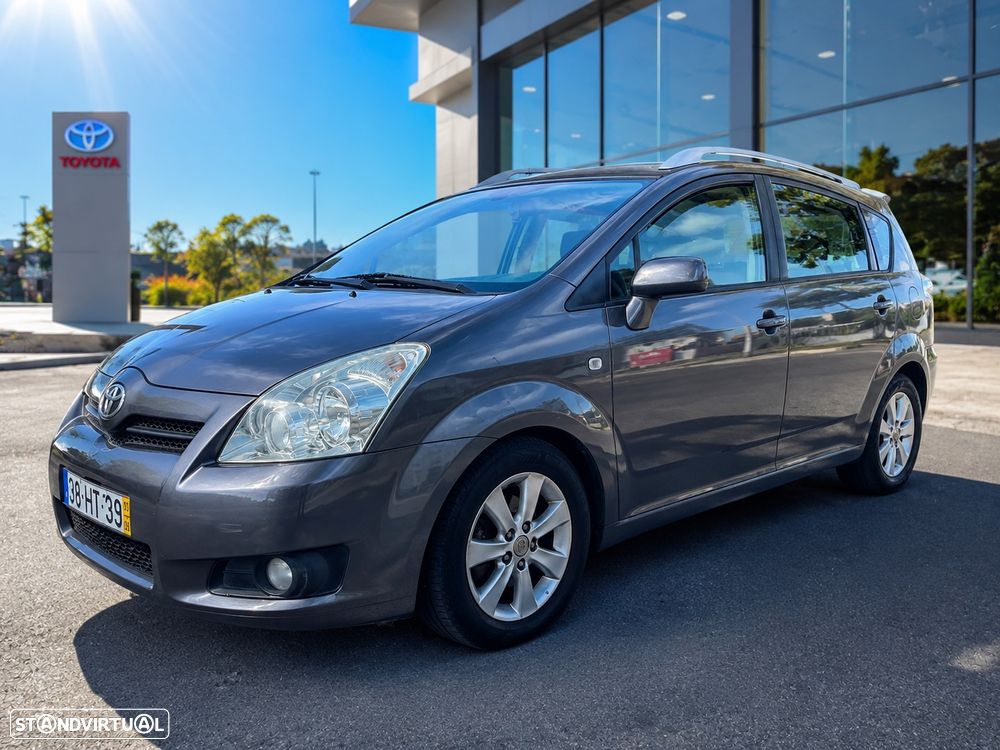 Toyota Corolla Verso 2.2 D-4D - 1