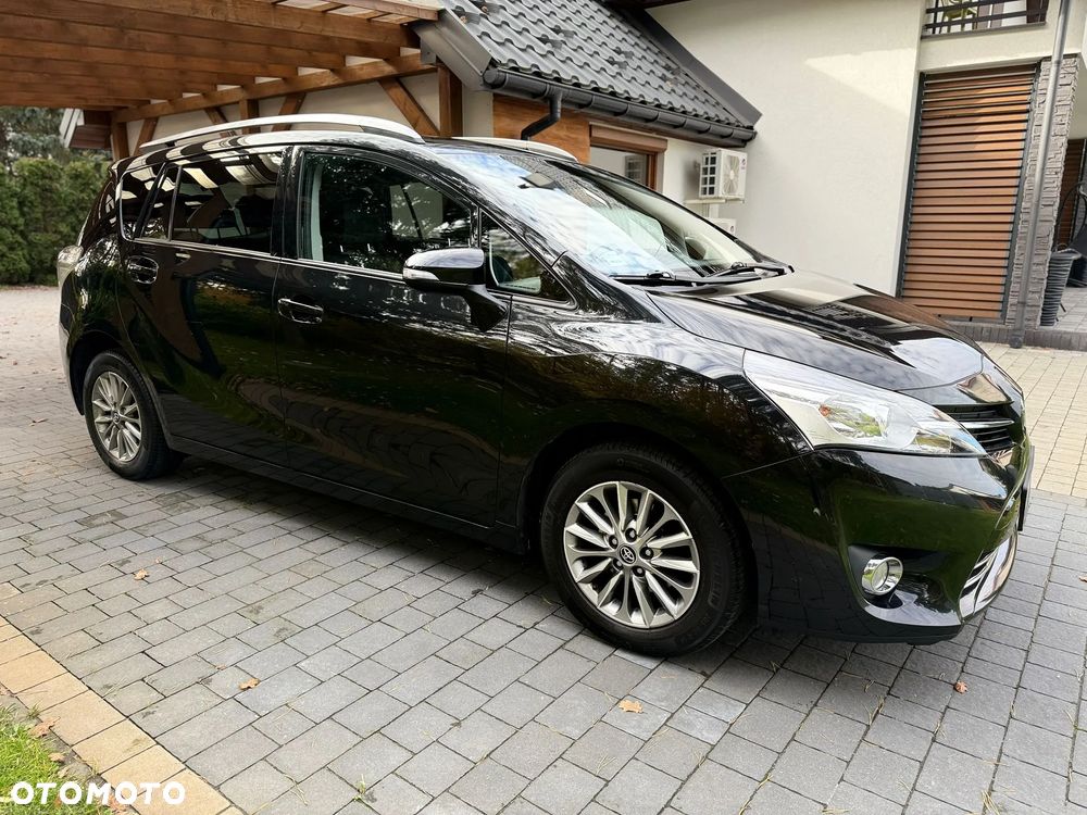 Toyota Verso 1.8 Premium 7os - 8