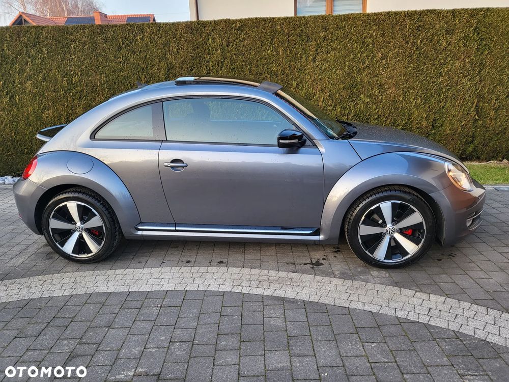 Volkswagen New Beetle - 5
