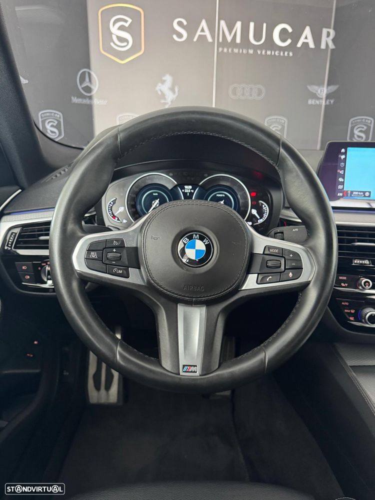 BMW 530 e iPerformance Line Luxury - 27