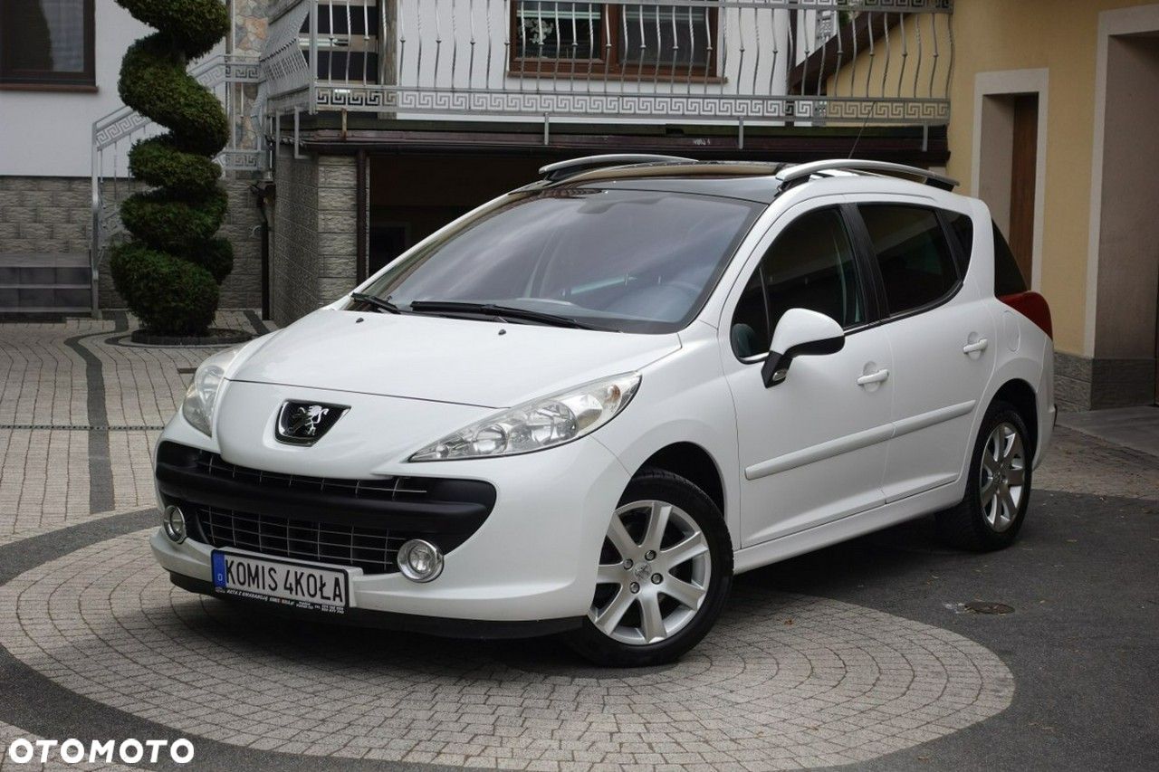 Peugeot 207 - 1