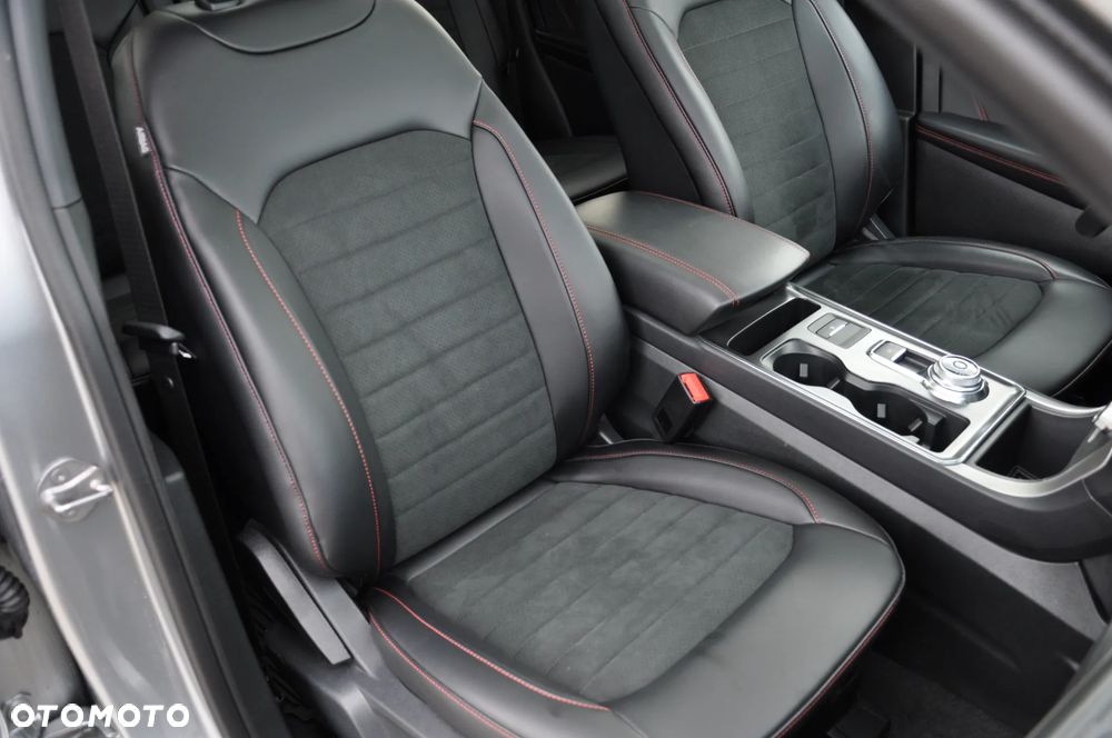 Ford Edge - 28