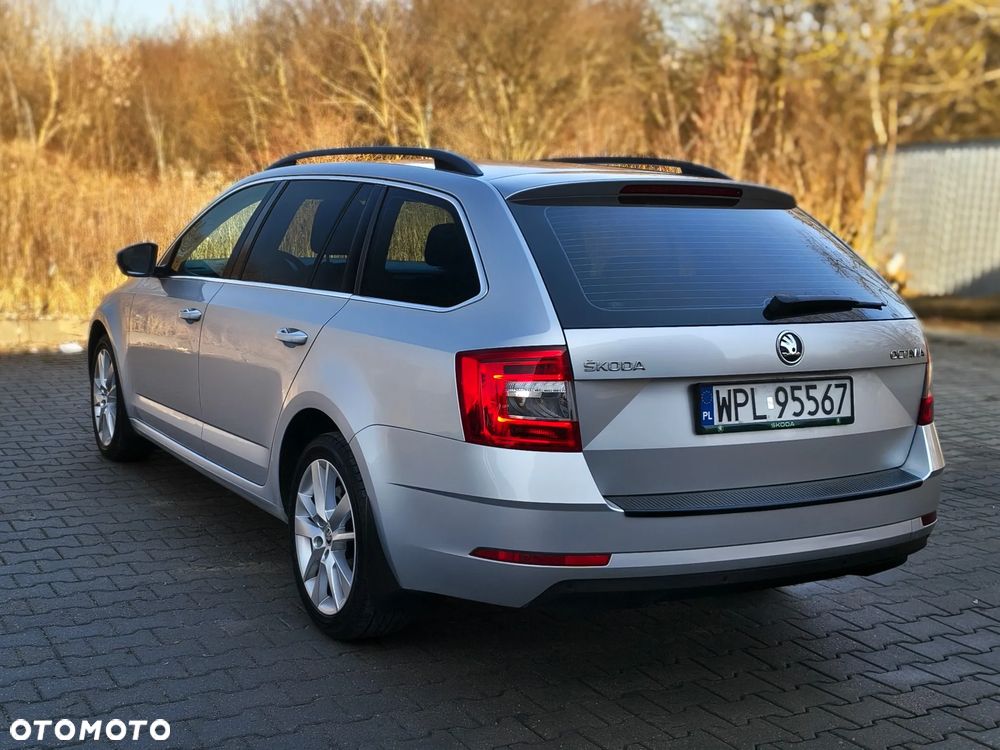 Skoda Octavia 2.0 TDI SCR Ambition - 2