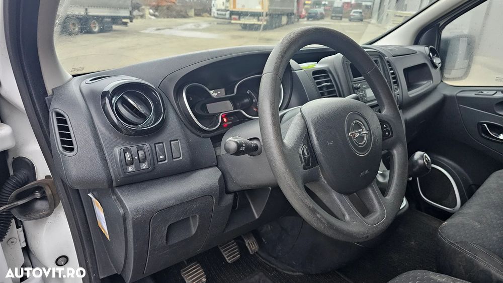 Opel Vivaro - 5