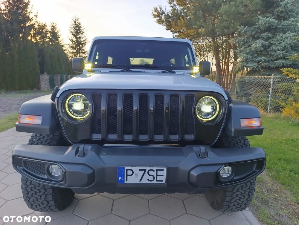 Jeep Wrangler - 8