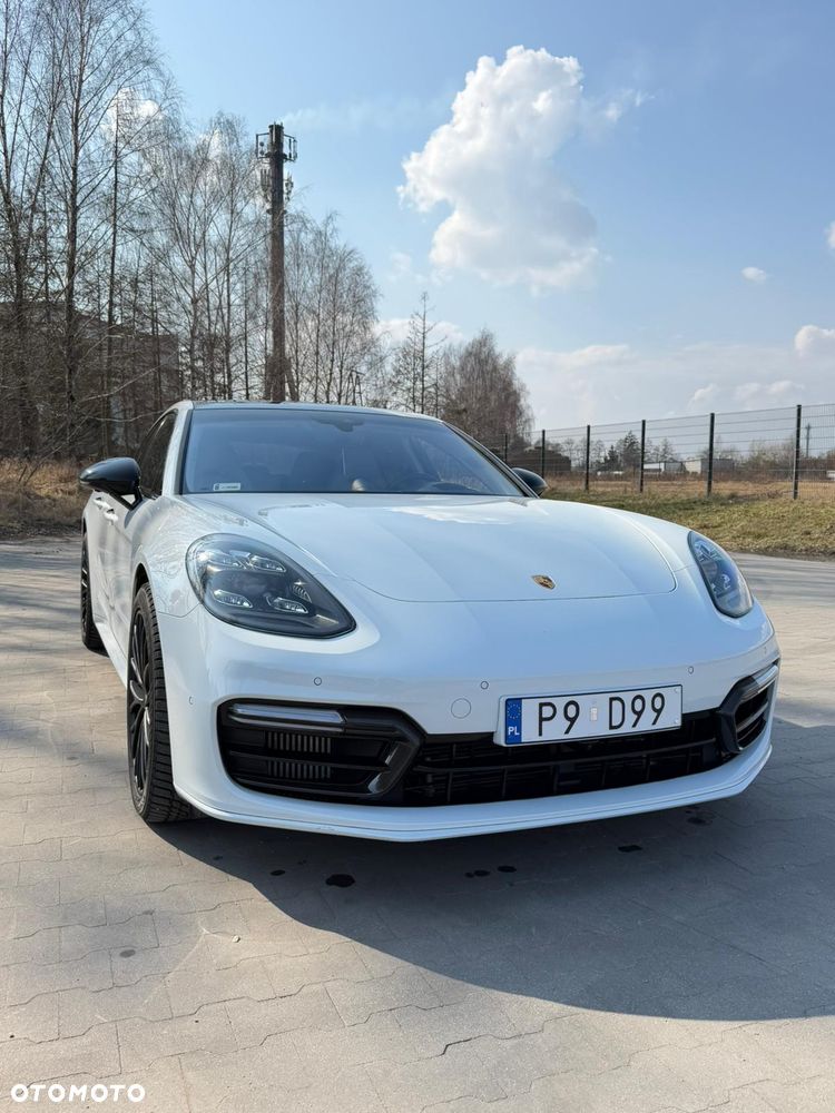 Porsche Panamera Turbo S - 3