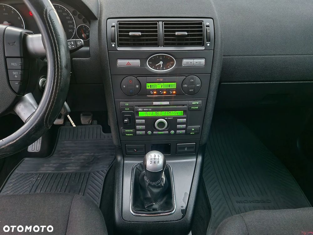 Ford Mondeo 1.8 Turnier Ghia - 15