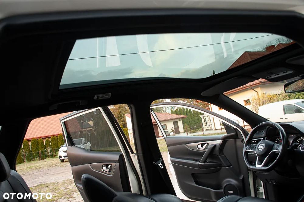 Nissan Qashqai 1.3 DIG-T Tekna+ - 24