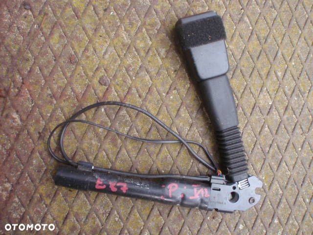 NAPINACZ airbag PASA PRAWY BMW E81 E82 E87 E90 E91 E92 - 1