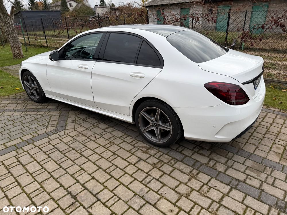 Mercedes-Benz Klasa C 200 4-Matic 9G-TRONIC - 3