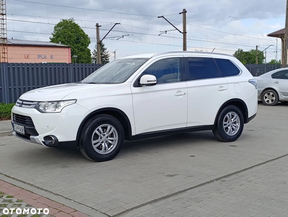 Mitsubishi Outlander 2.0 Intense + Navi 4WD CVT - 20