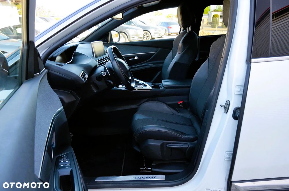 Peugeot 5008 BlueHDi 130 EAT8 GT - 15