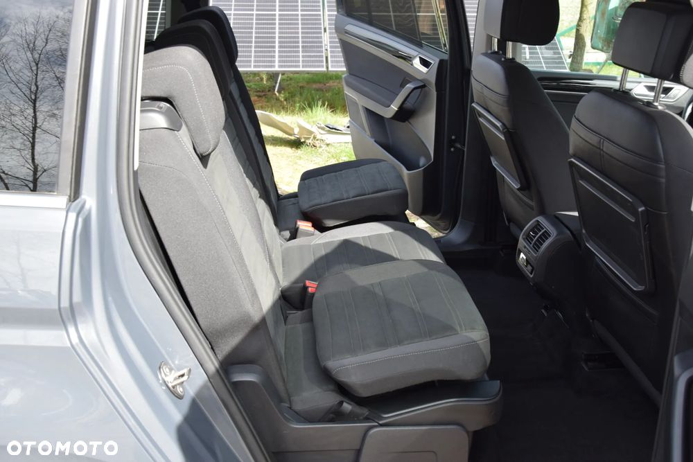 Volkswagen Touran 1.5 TSI ACT OPF DSG Highline - 18