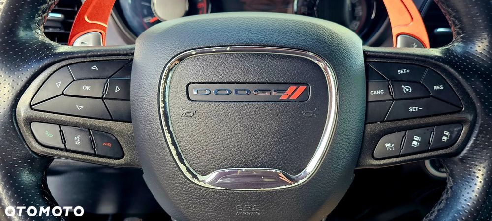 Dodge Challenger 5.7 R/T - 23
