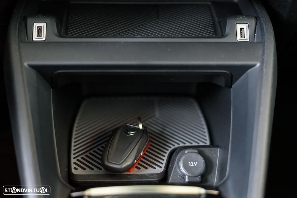 Citroën e-C4 50 kWh Autonomia Conforto Plus - 33
