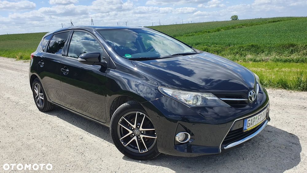 Toyota Auris 1.6 Premium Start - 24