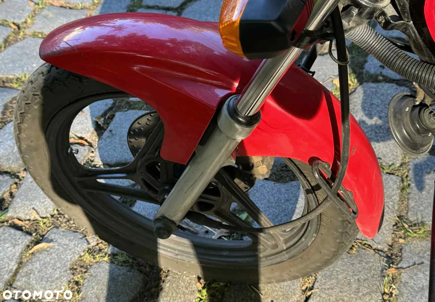 Yamaha YBR - 8