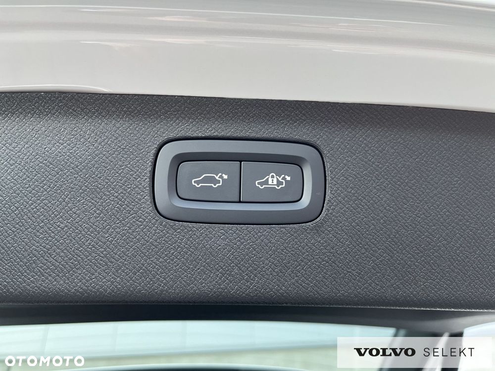 Volvo XC 90 - 20