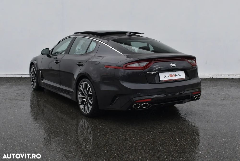 Kia Stinger 2.0 T-GDI RWD GT Line - 3