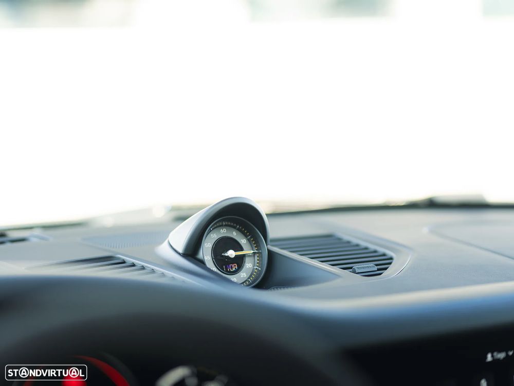 Porsche 911 (992) GT3 PDK - 12