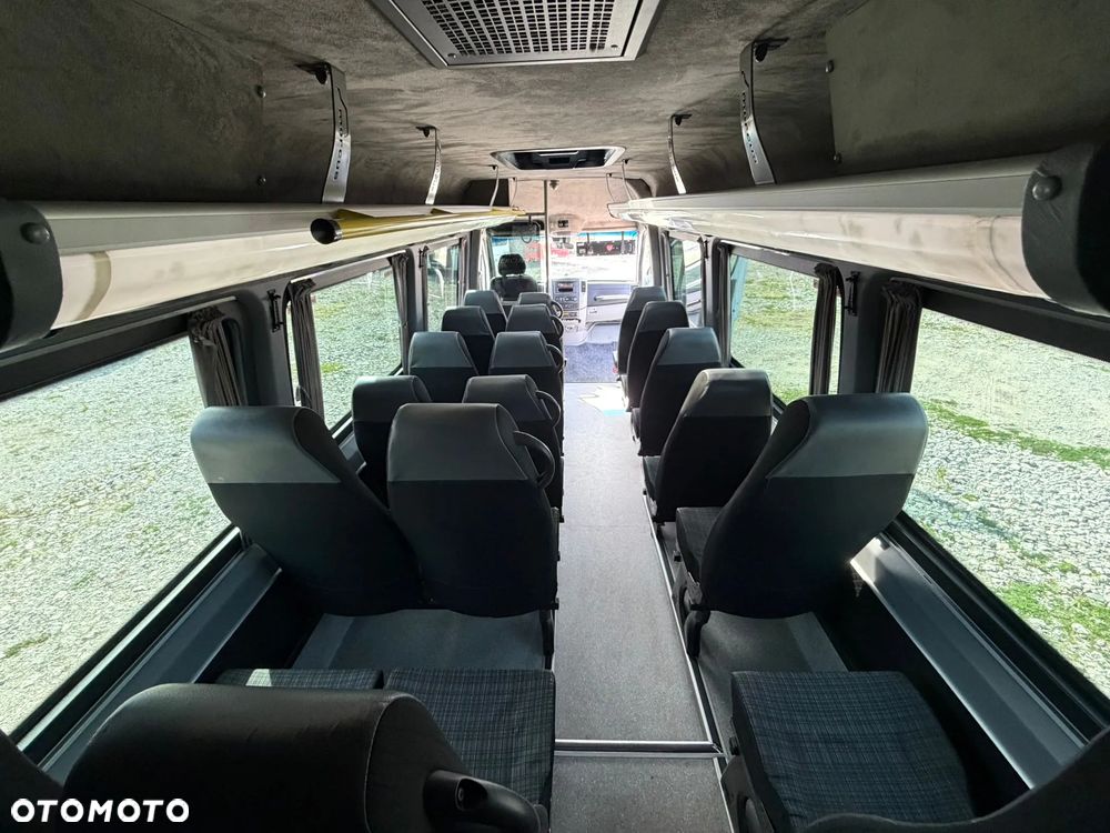Mercedes-Benz Sprinter 516 - 19