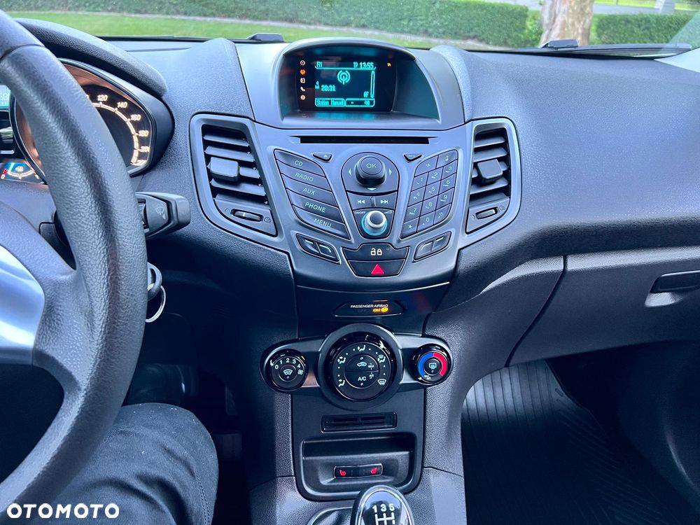 Ford Fiesta - 16