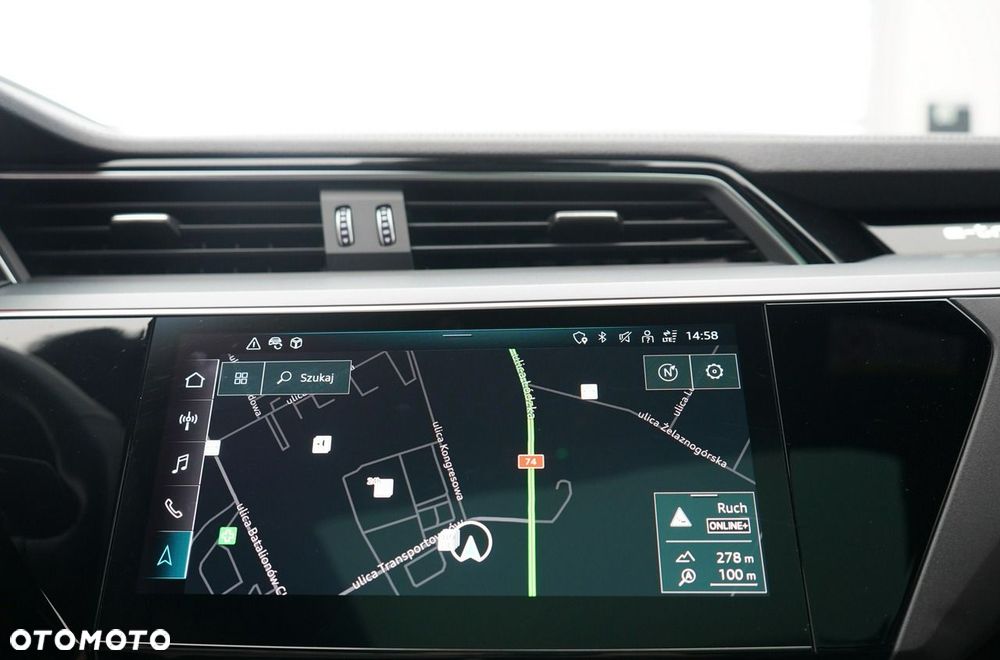 Audi Q8 Sportback e-tron - 33