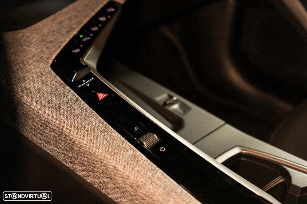 Peugeot E-5008 73 kWh GT - 34