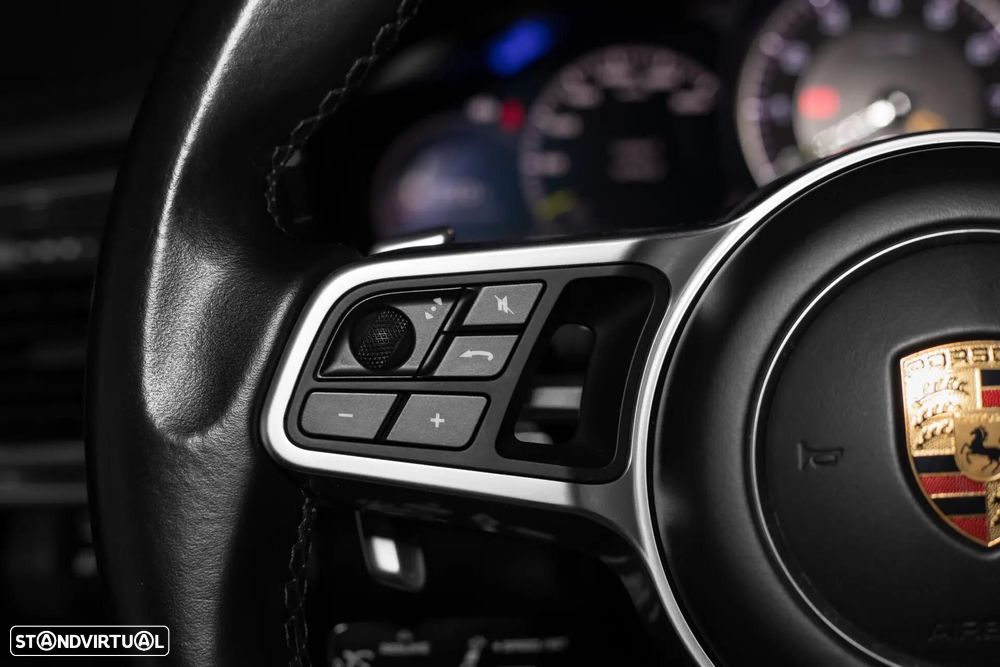 Porsche Panamera Sport Turismo 4 E-Hybrid - 35
