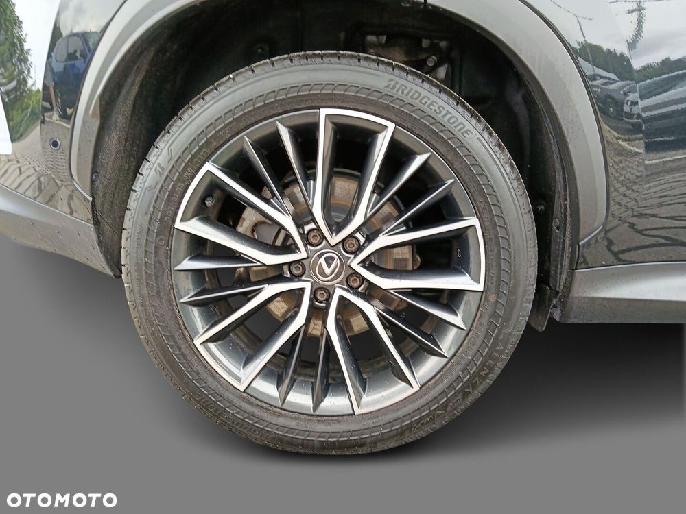 Lexus NX - 18