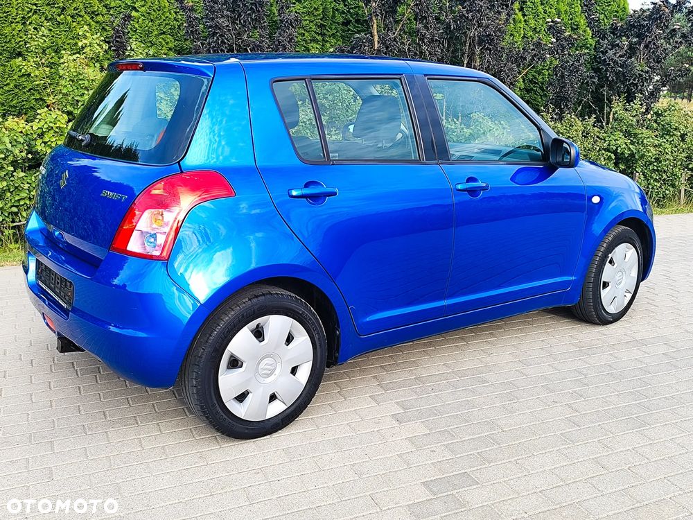 Suzuki Swift 1.3 Club - 3