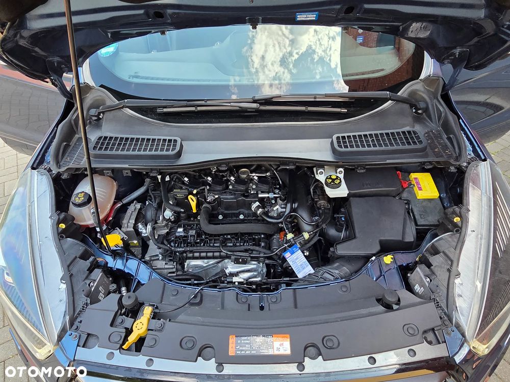 Ford Kuga 1.5 EcoBoost 2x4 ST-Line - 40