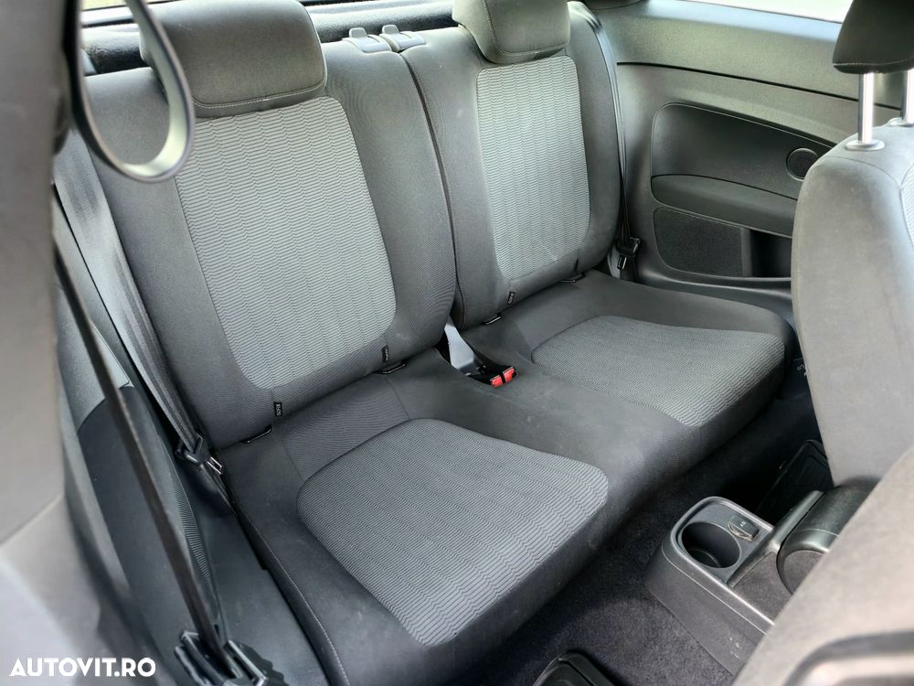 Volkswagen Beetle 1.6 TDI Design - 13