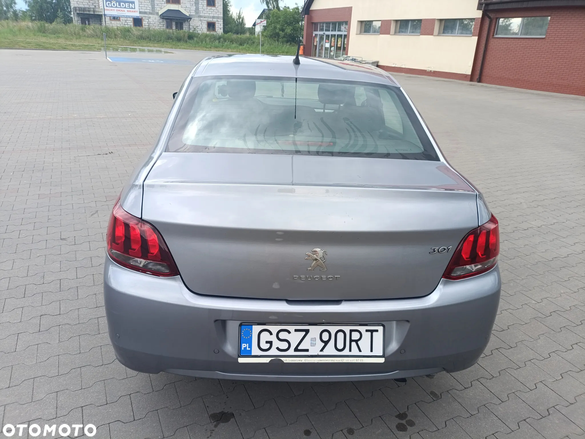 Peugeot 301 1.6 VTi Allure - 9