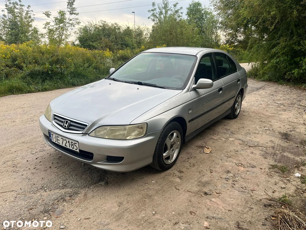 Honda Accord 1.8i S - 3