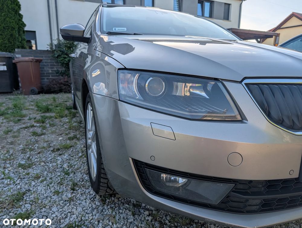 Skoda Octavia 1.6 TDI Active DSG - 2