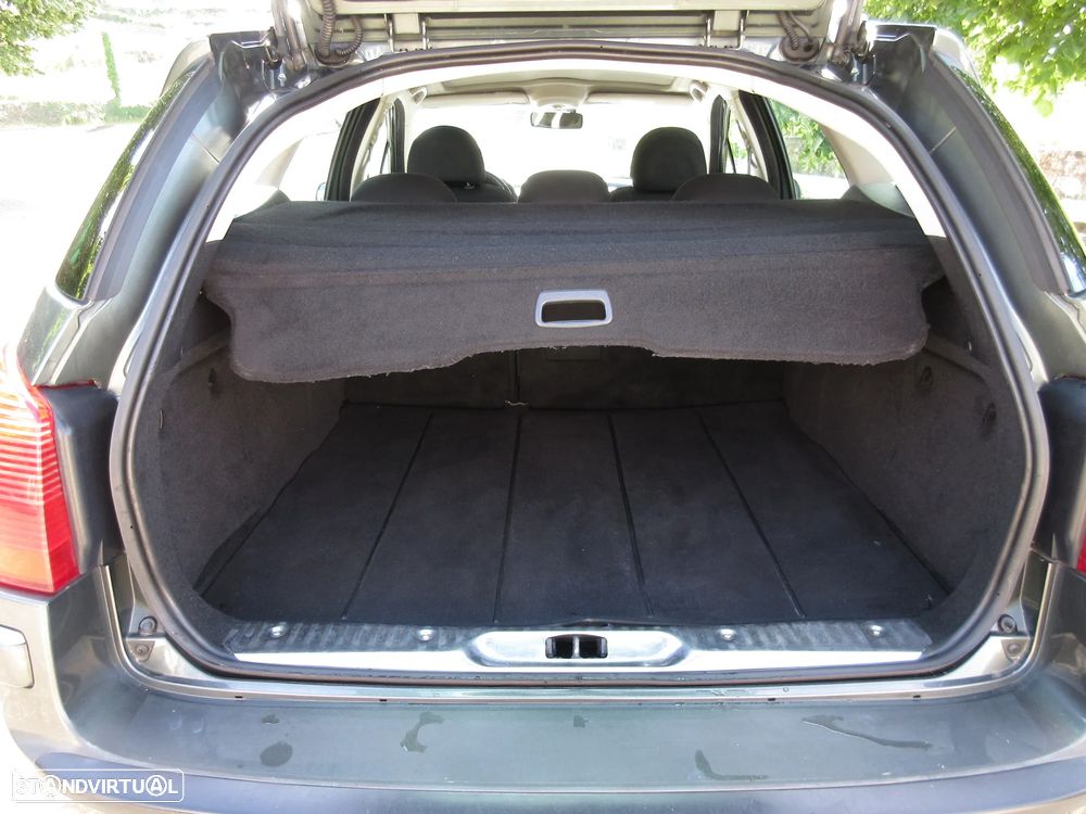 Peugeot 407 SW 1.6 HDi Executive - 15